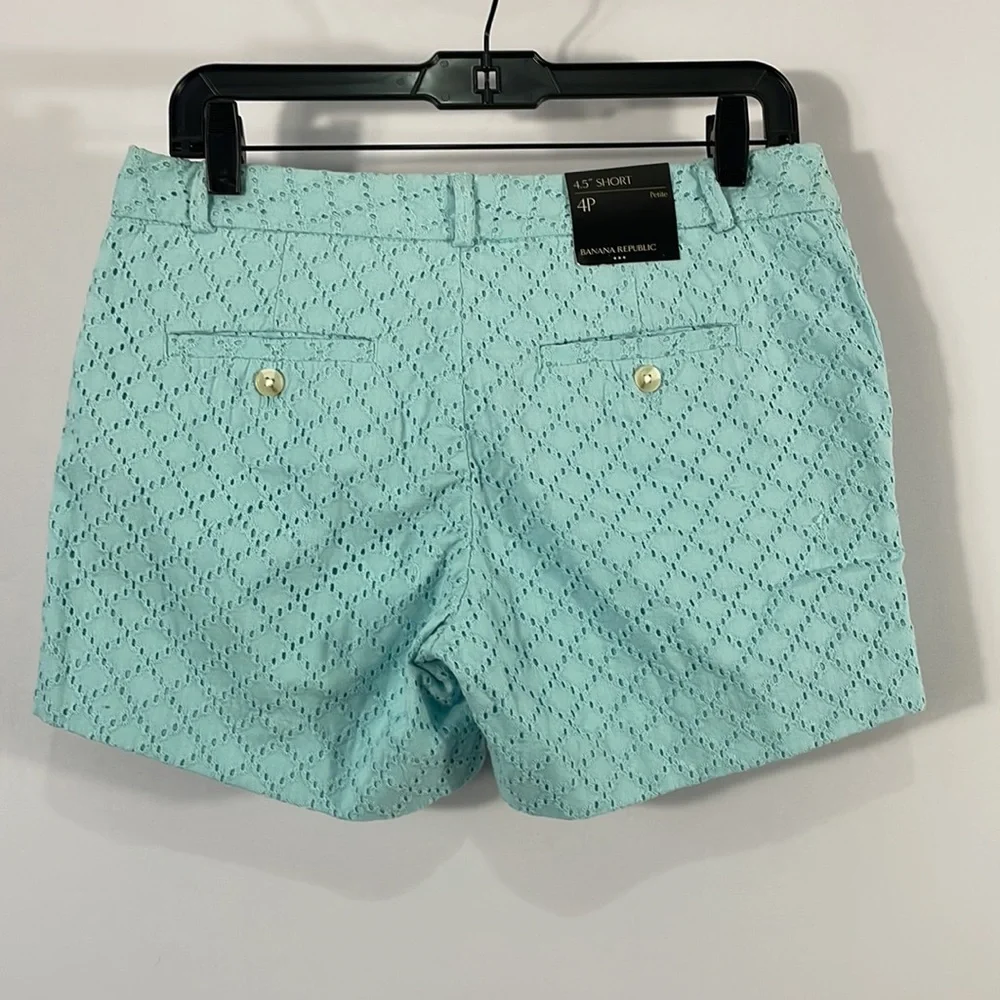 Banana Republic Turquoise eyelet,shorts, small,size 4, NWT - Picture 2 of 10